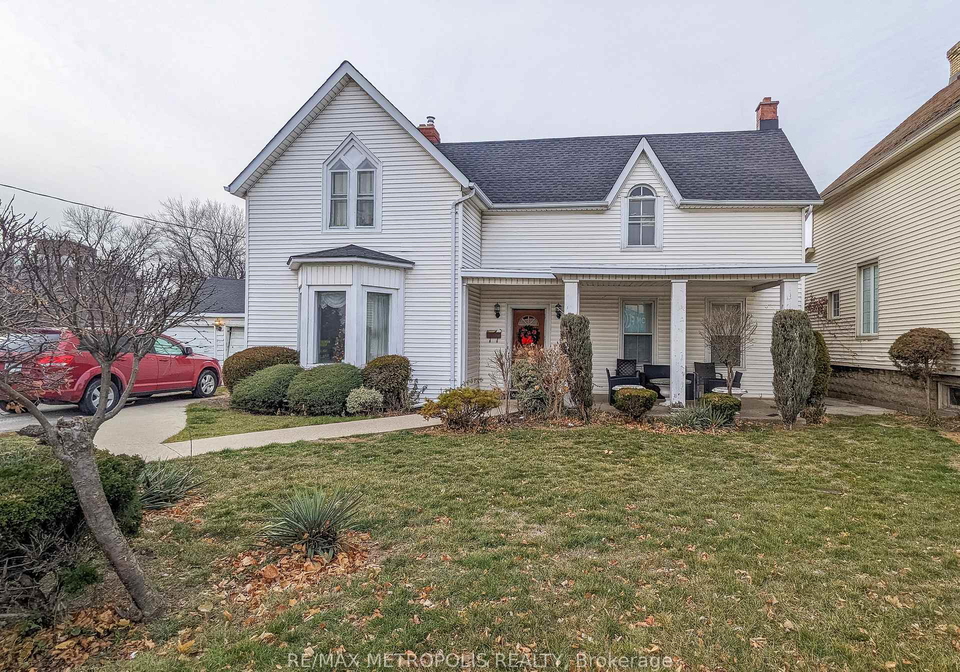 529-christina-street-n-sarnia-ontario-x12155522