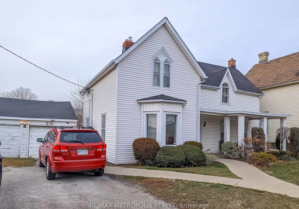 529-christina-street-n-sarnia-ontario-x12155522