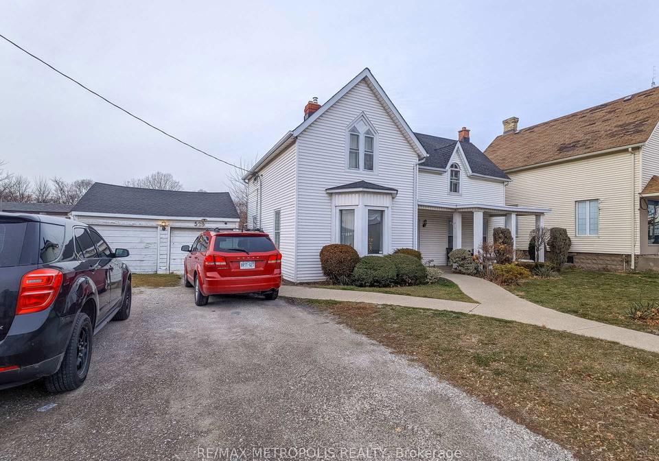 529-christina-street-n-sarnia-ontario-x12155522