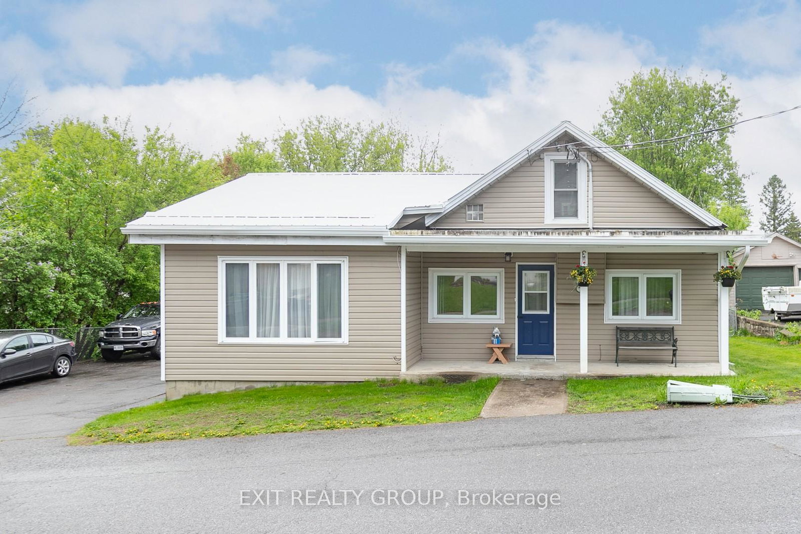 11-finnegan-drive-quinte-west-ontario-x12155662