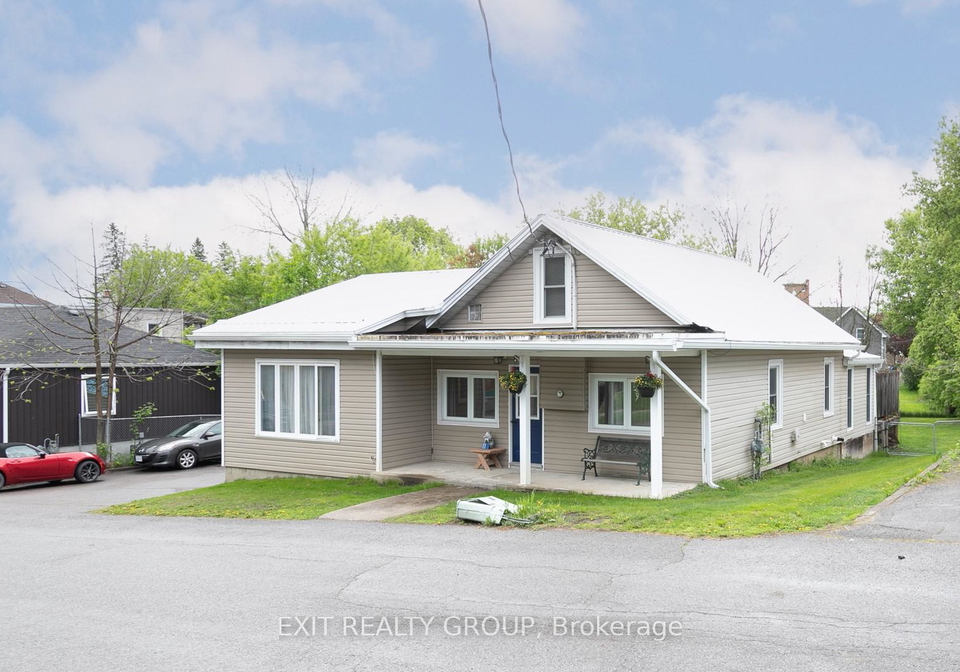 11-finnegan-drive-quinte-west-ontario-x12155662