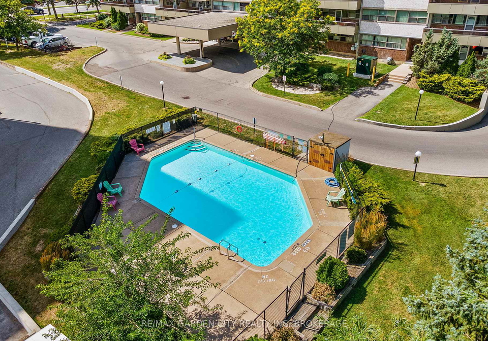 215-glenridge-avenue-st-catharines-ontario-x12155814