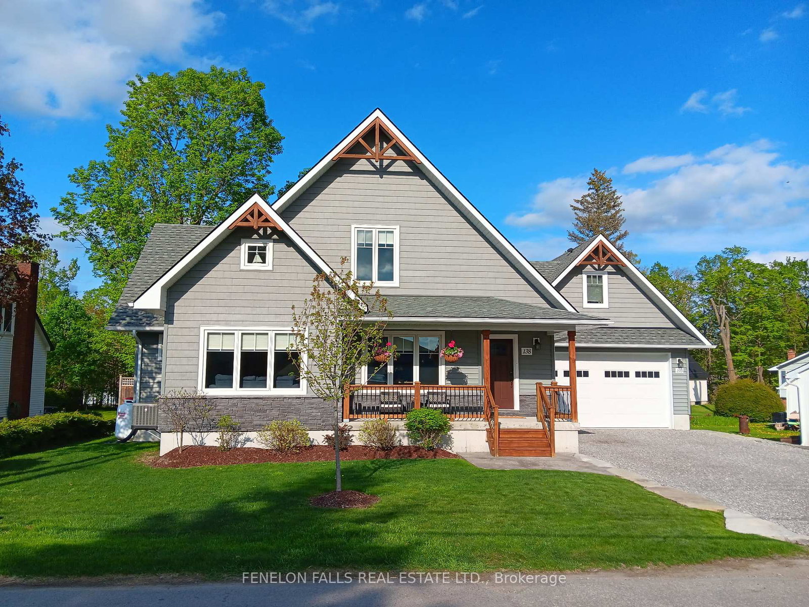 138-queen-street-n-kawartha-lakes-ontario-x12155910
