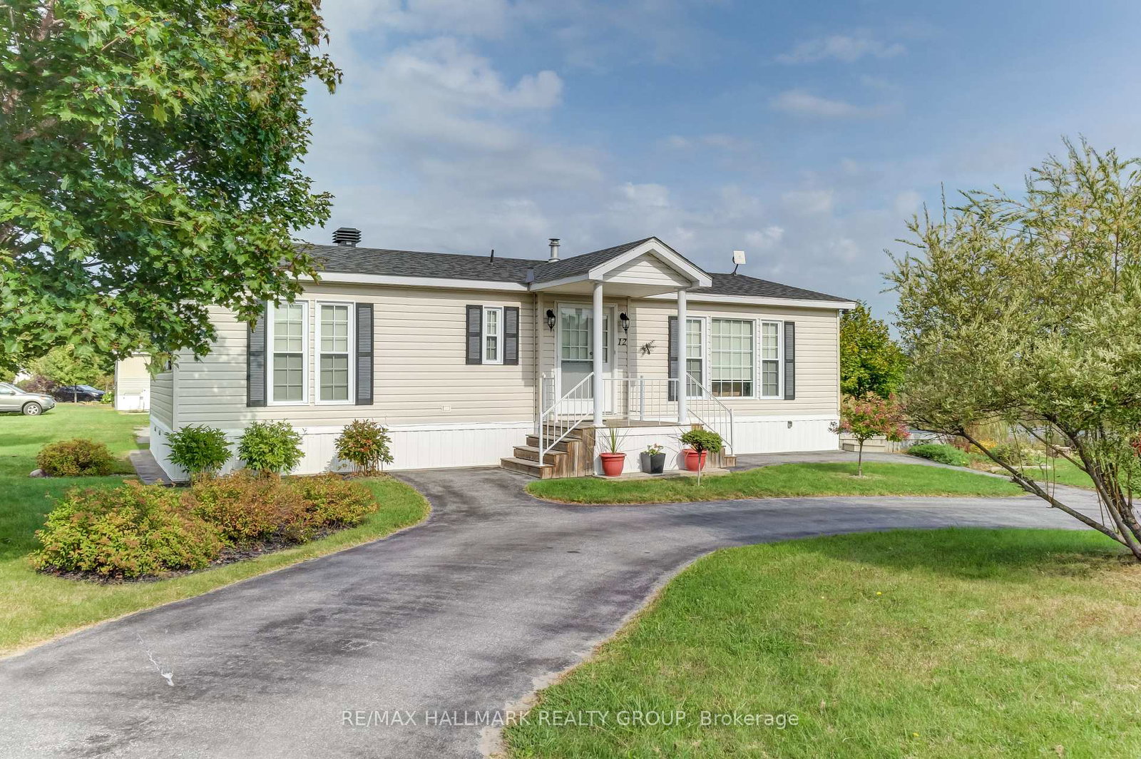 12-seaborne-private-ottawa-ontario-x12156014
