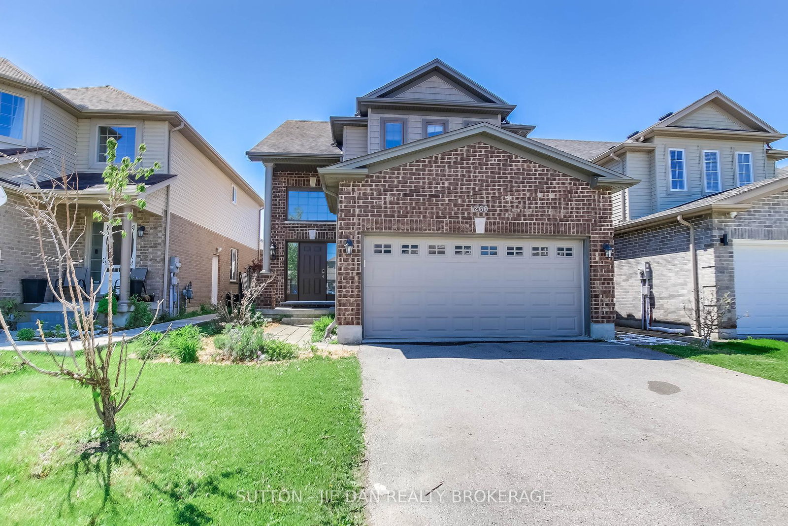 1260-lawson-road-london-north-ontario-x12156141