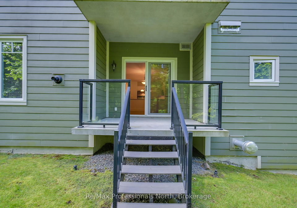 391-james-street-w-gravenhurst-ontario-x12156392