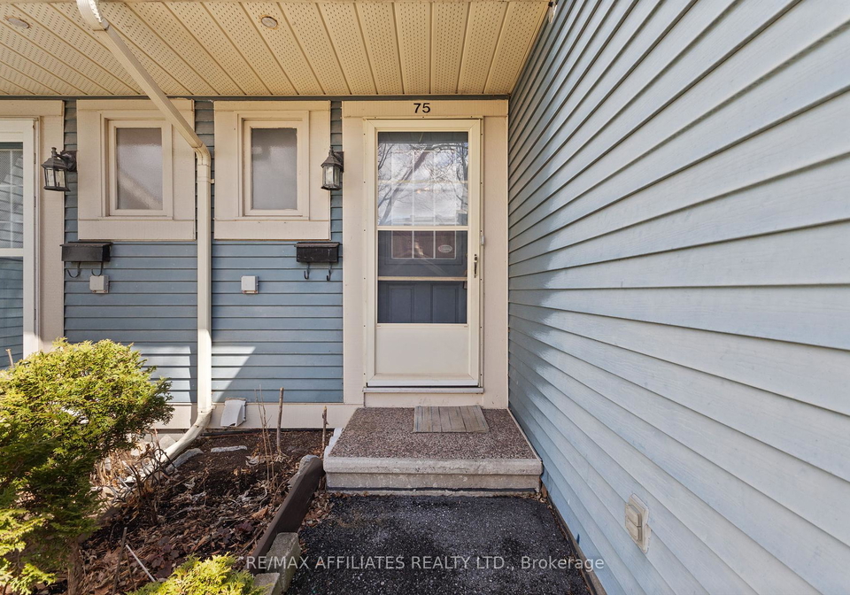 75-saxton-private-ottawa-ontario-x12156682