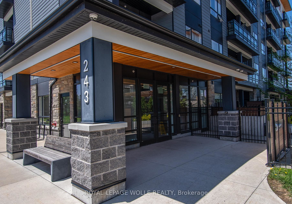 243-northfield-drive-e-waterloo-ontario-x12156959
