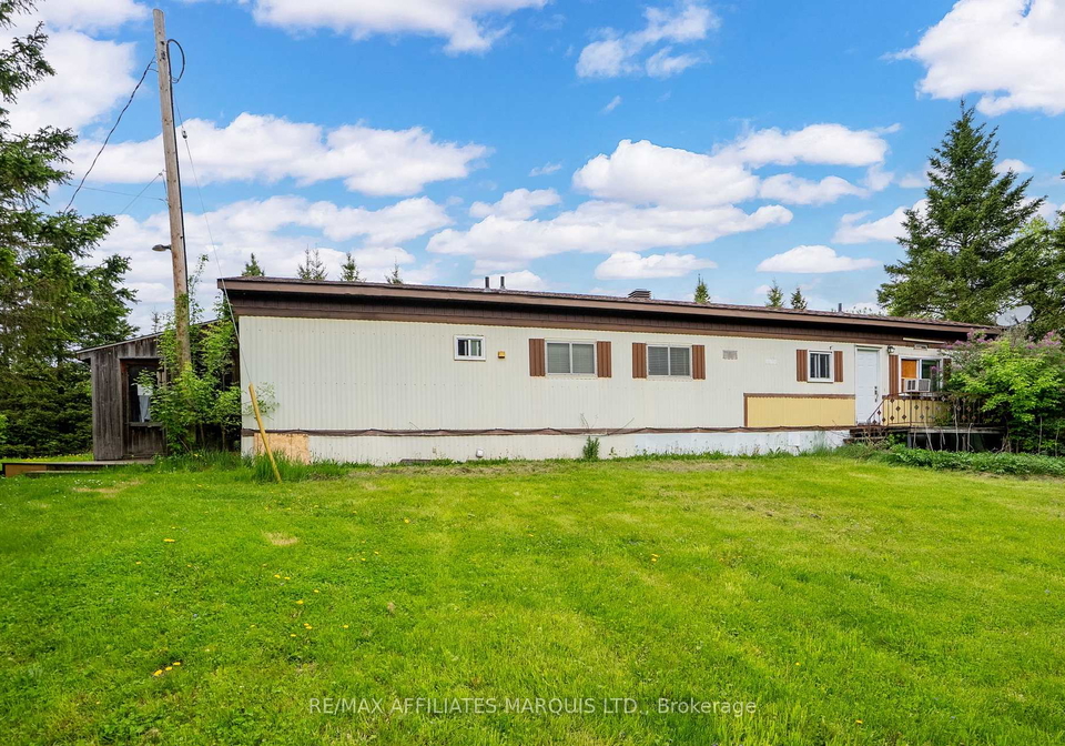 19235-beaver-brook-road-south-glengarry-ontario-x12157137
