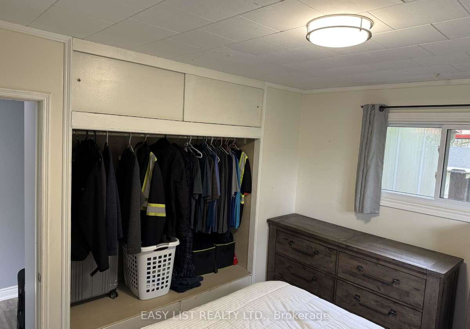 210-shackleton-street-duttondunwich-ontario-x12157546
