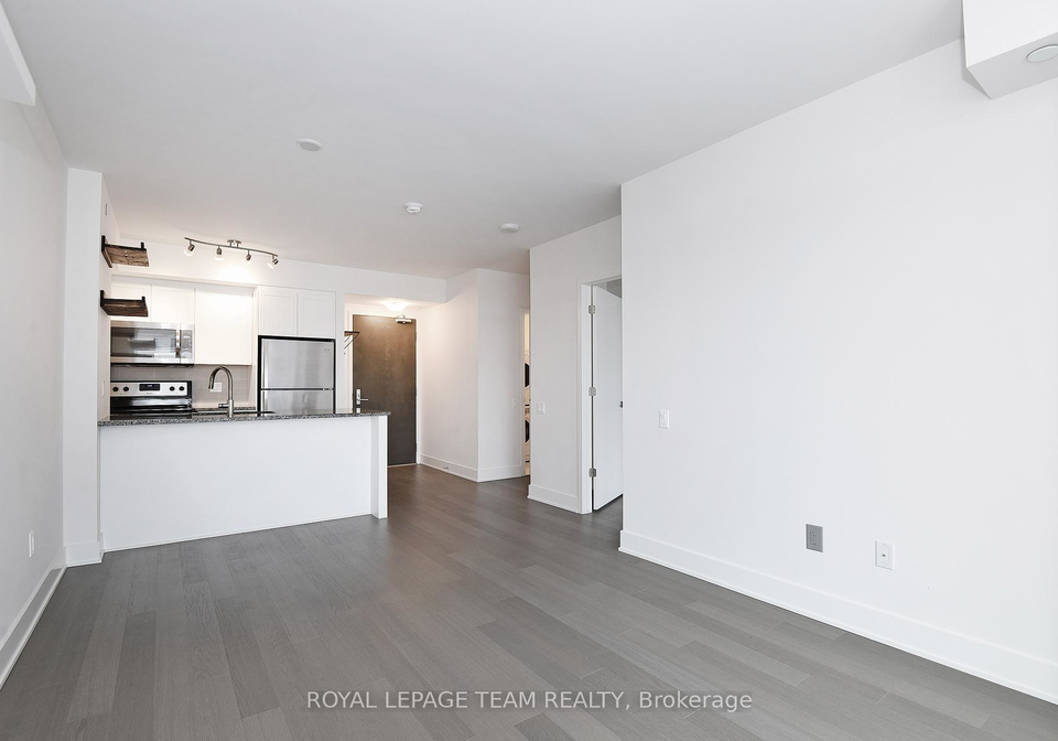 411-mackay-street-ottawa-ontario-x12157635