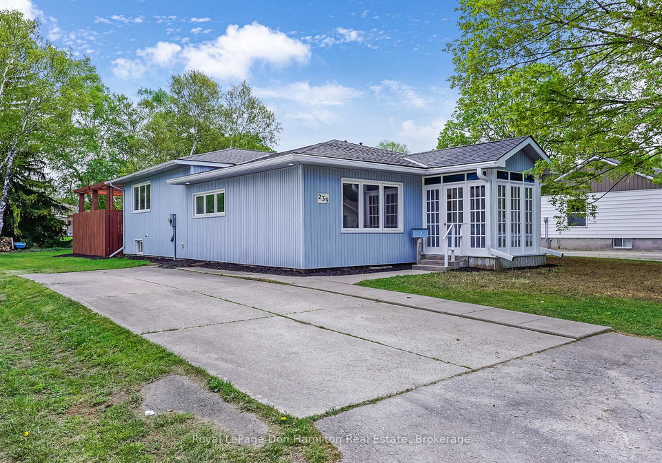 239-jones-street-goderich-ontario-x12157660