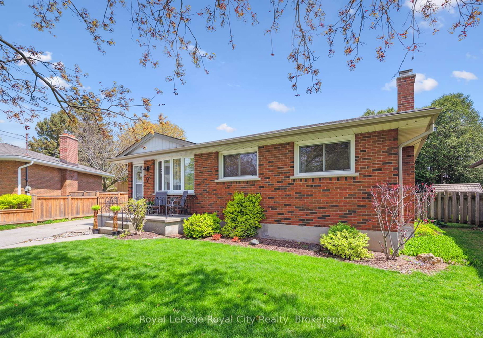 9-kenwood-crescent-guelph-ontario-x12157987