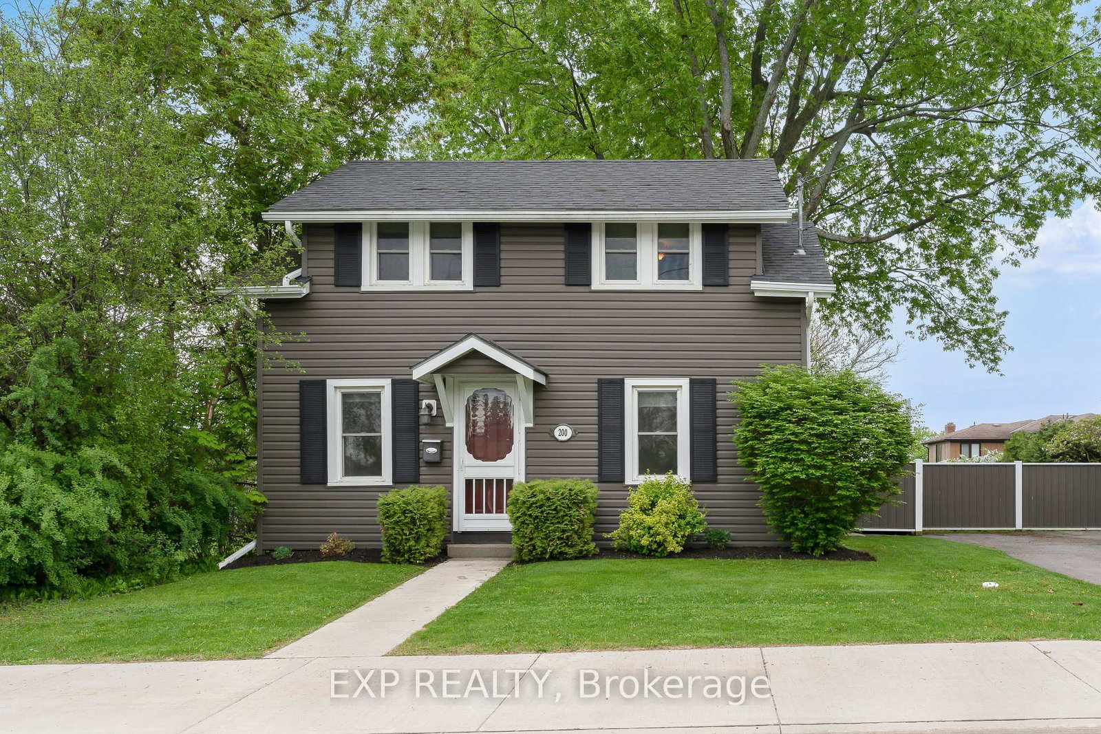 200-dundas-street-greater-napanee-ontario-x12158233