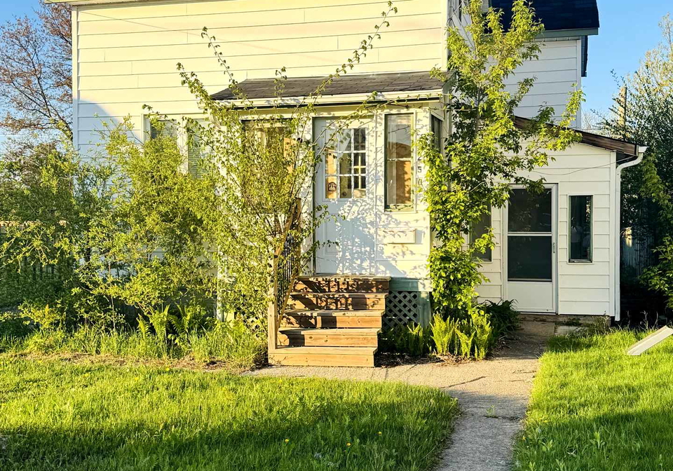250-fourth-avenue-w-north-bay-ontario-x12158276