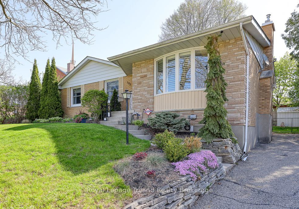 192-greenleaf-crescent-woodstock-ontario-x12158412