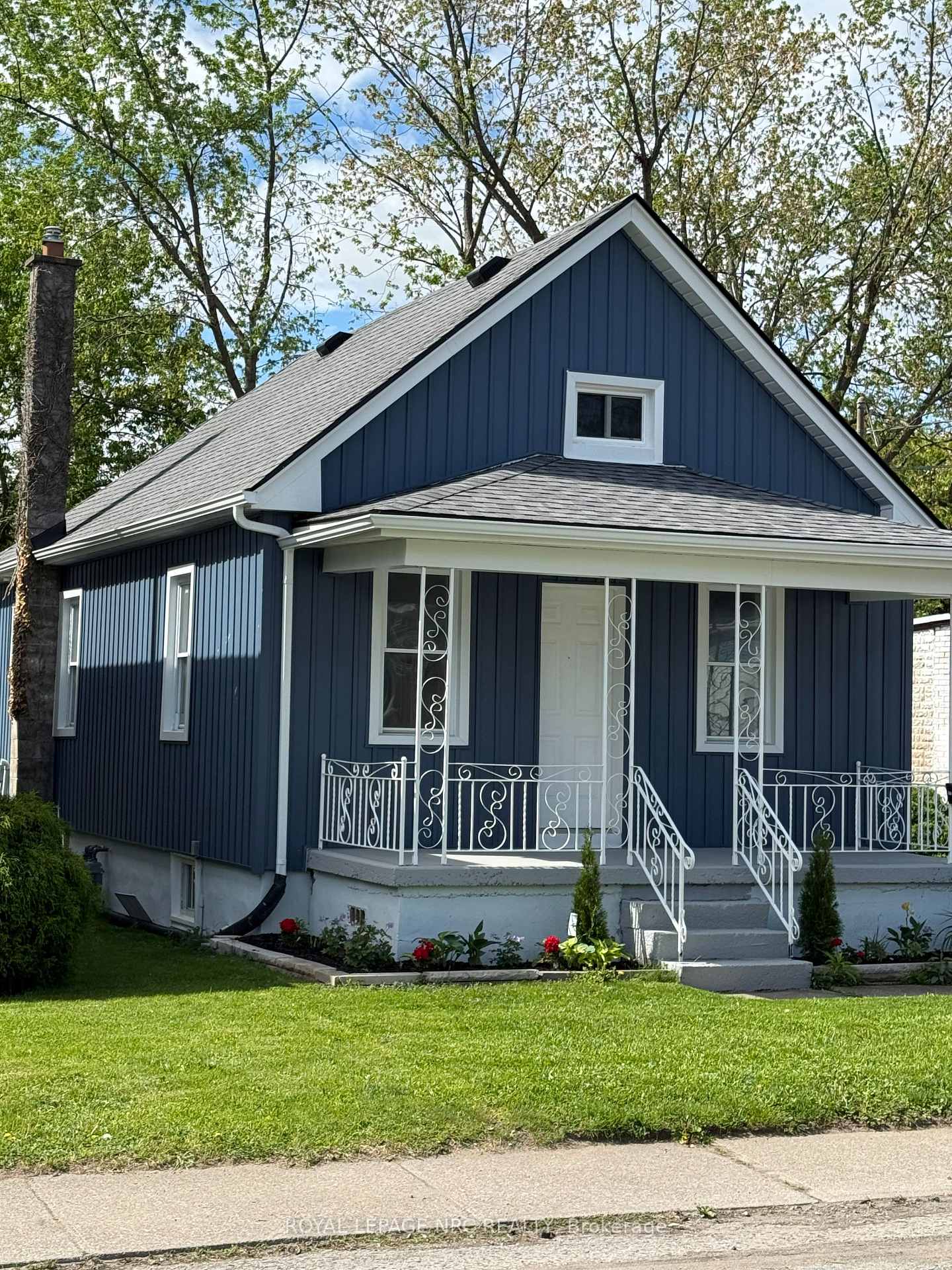 6328-ker-street-niagara-falls-ontario-x12158658