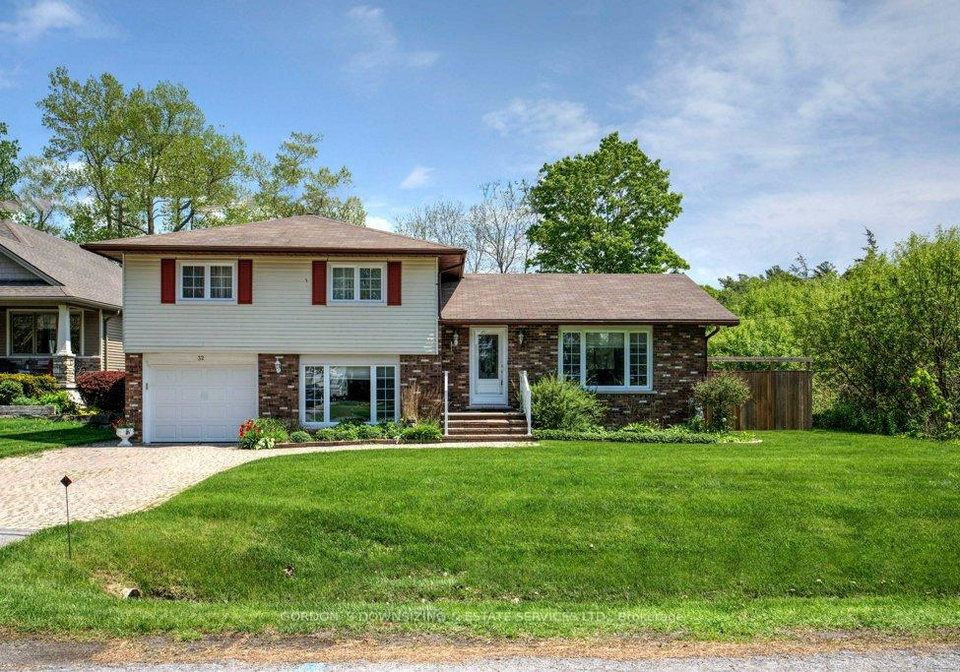 32-john-street-prince-edward-county-ontario-x12159044