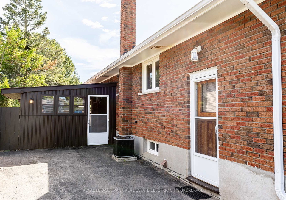 75-rideau-crescent-peterborough-ontario-x12159113