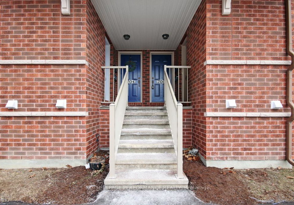 700-reardon-private-ottawa-ontario-x12159189