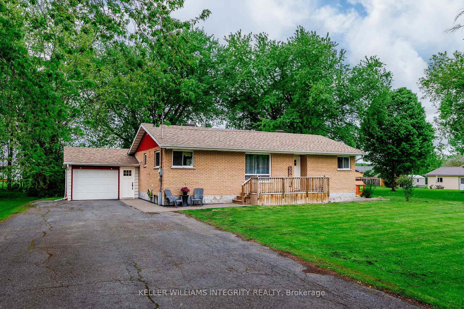 18233-glen-road-south-glengarry-ontario-x12159263