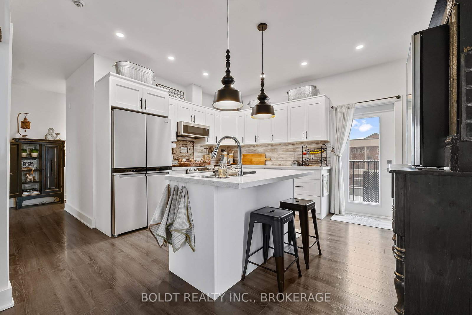 3710-main-street-niagara-falls-ontario-x12159329