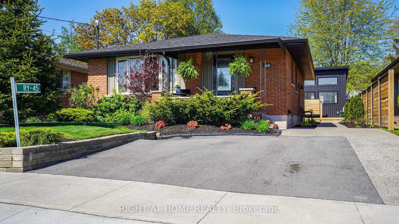 45-bond-street-kitchener-ontario-x12159397