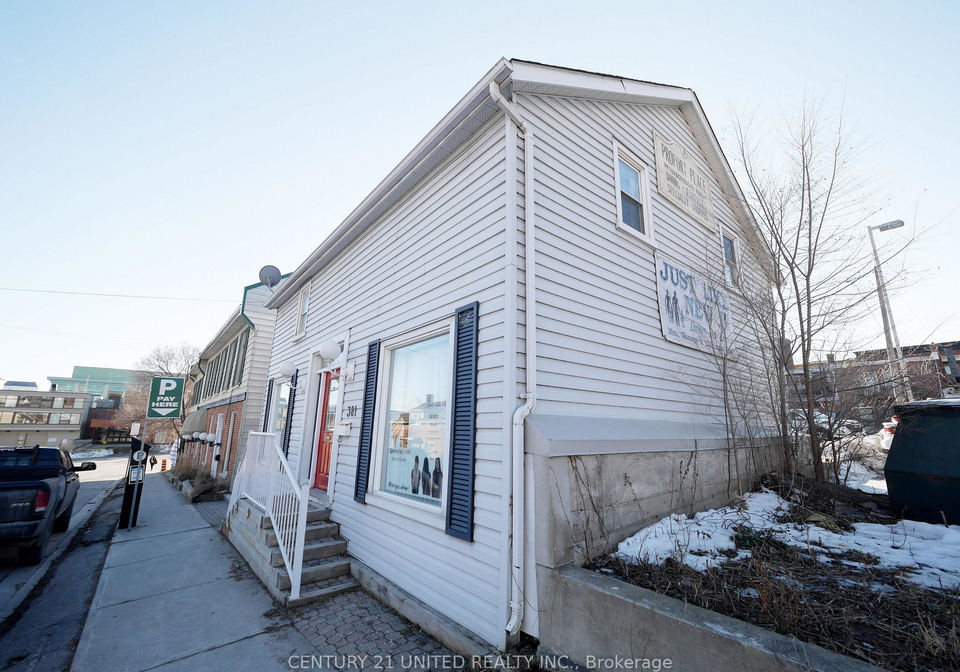 381a-queen-street-peterborough-central-ontario-x12159572