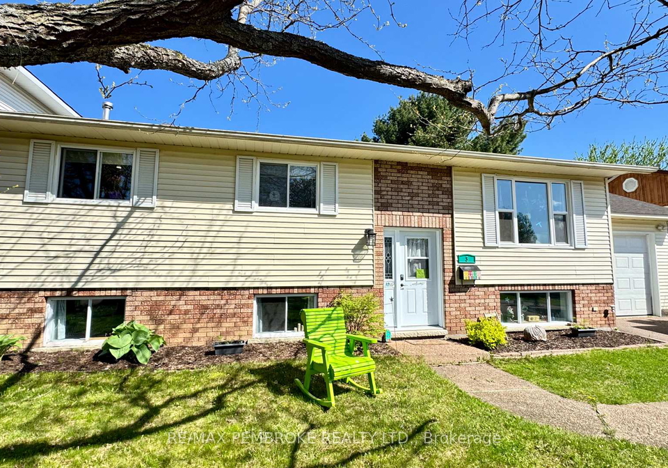 3-craig-place-petawawa-ontario-x12159774