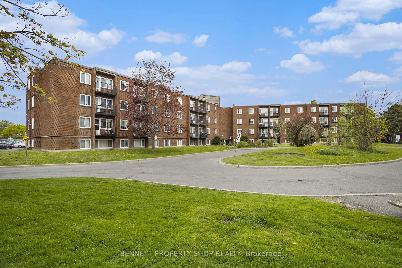 2041-arrowsmith-drive-ottawa-ontario-x12160095