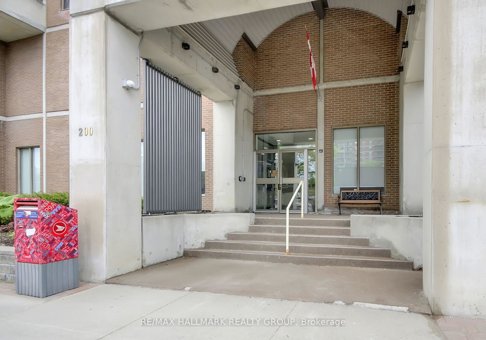 200-lafontaine-avenue-ottawa-ontario-x12160137