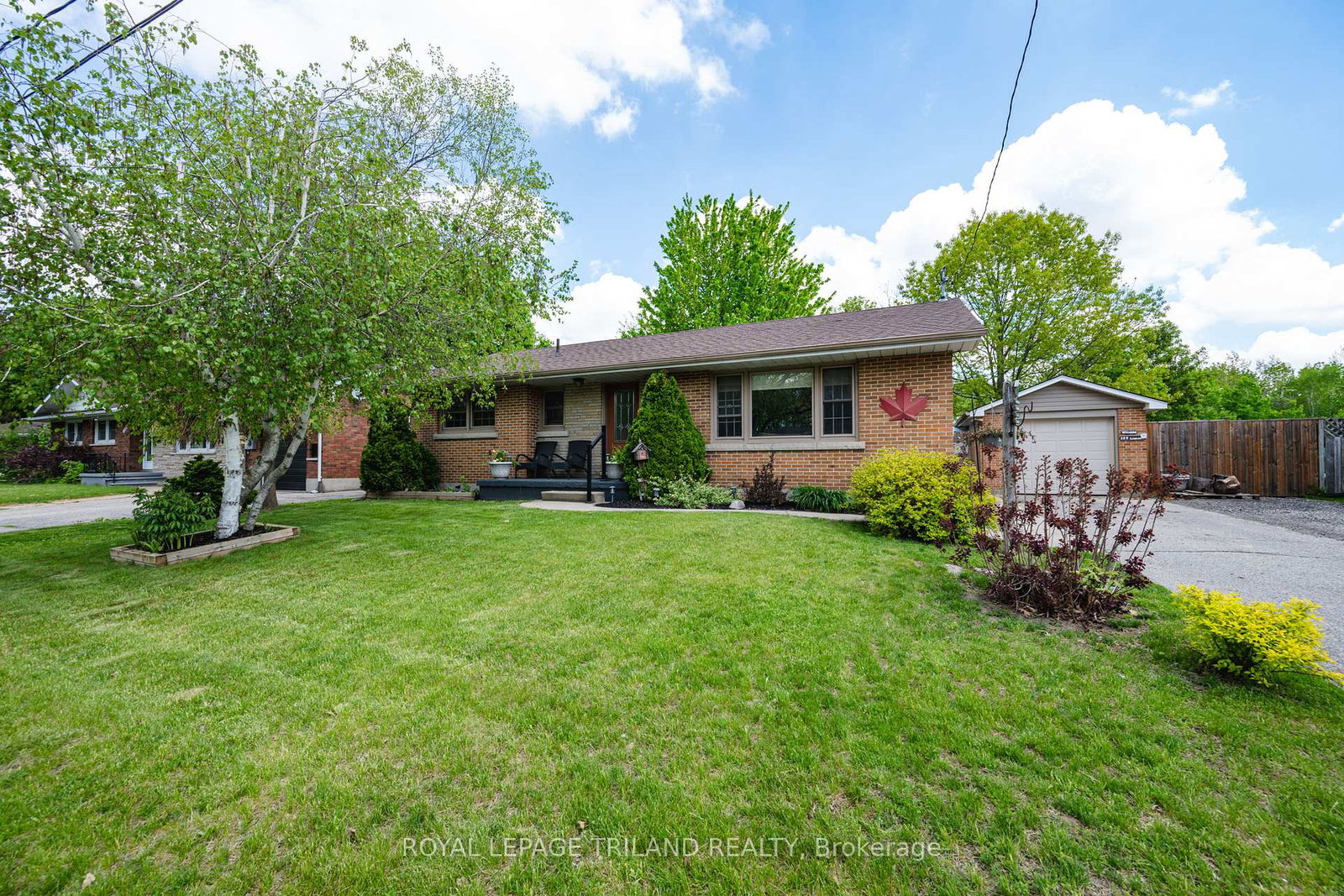 144-lisgar-avenue-tillsonburg-ontario-x12160217