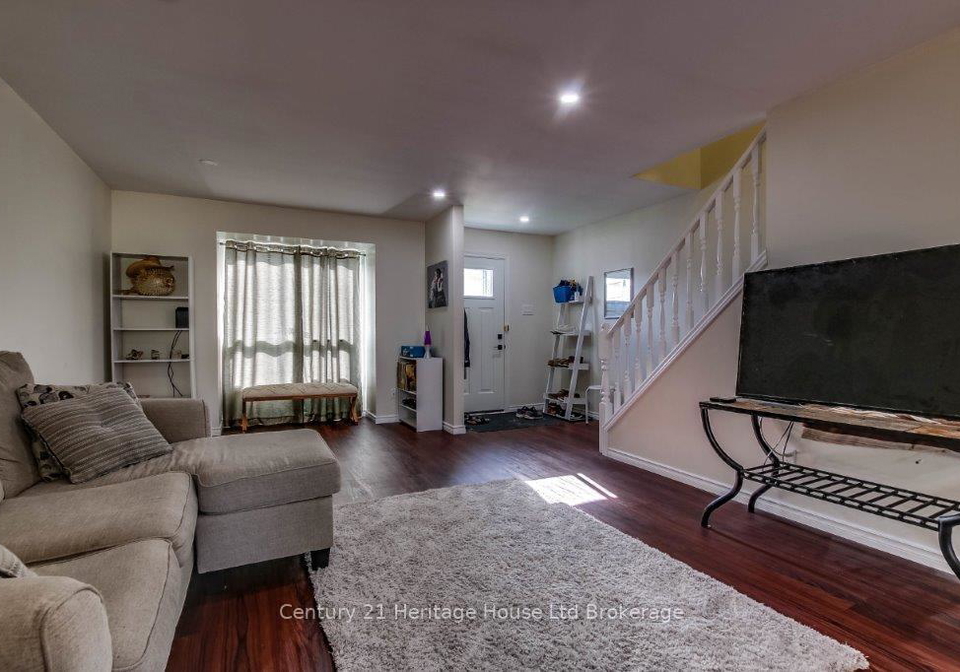 247-lansdowne-avenue-woodstock-ontario-x12160486