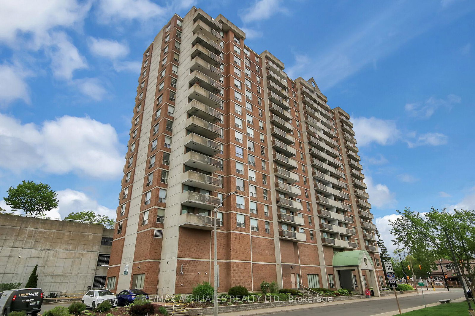 200-lafontaine-avenue-ottawa-ontario-x12160896