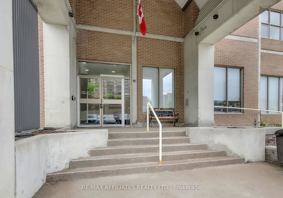 200-lafontaine-avenue-ottawa-ontario-x12160896