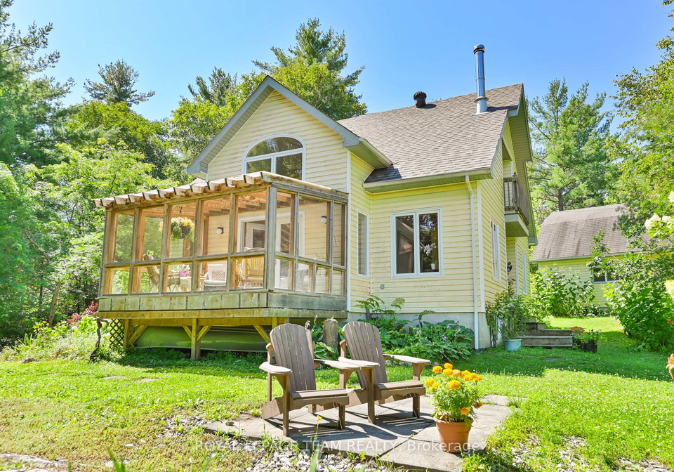 284d-upper-flinton-road-tweed-ontario-x12161156