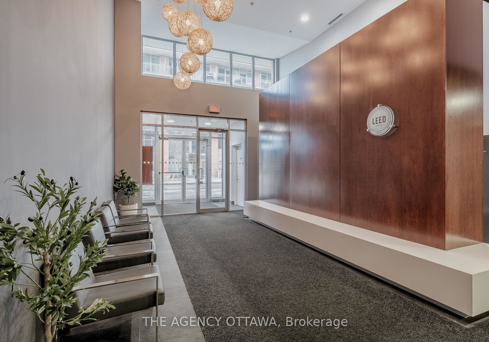 360-mcleod-street-ottawa-ontario-x12161252