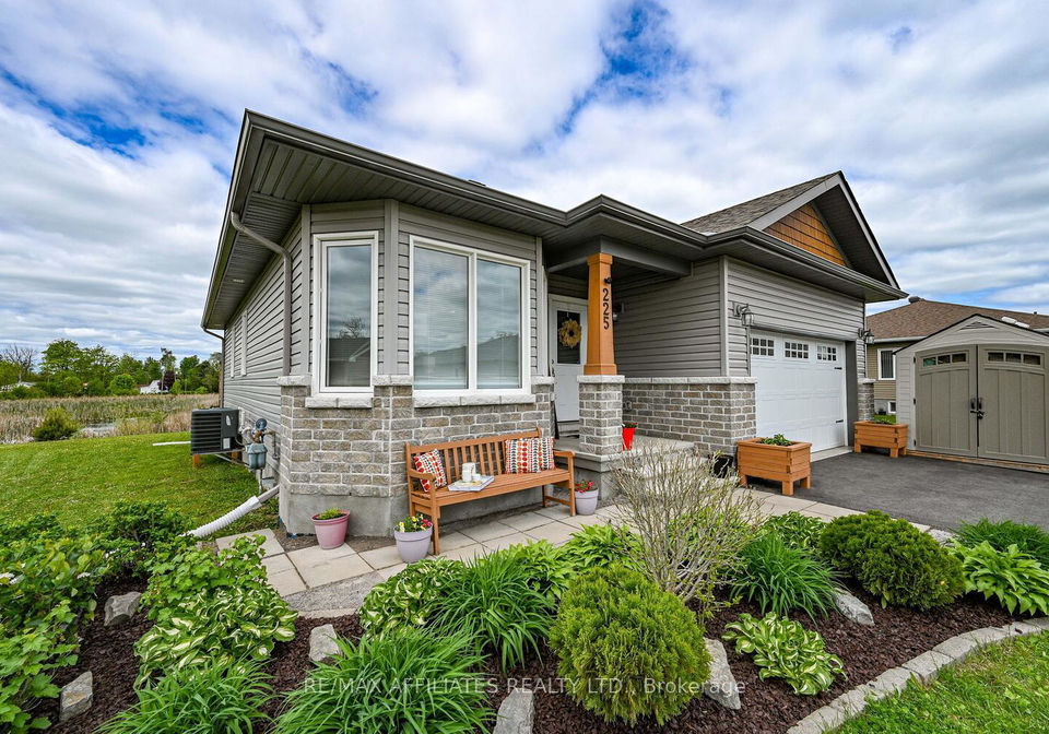 225-wood-avenue-smiths-falls-ontario-x12161441