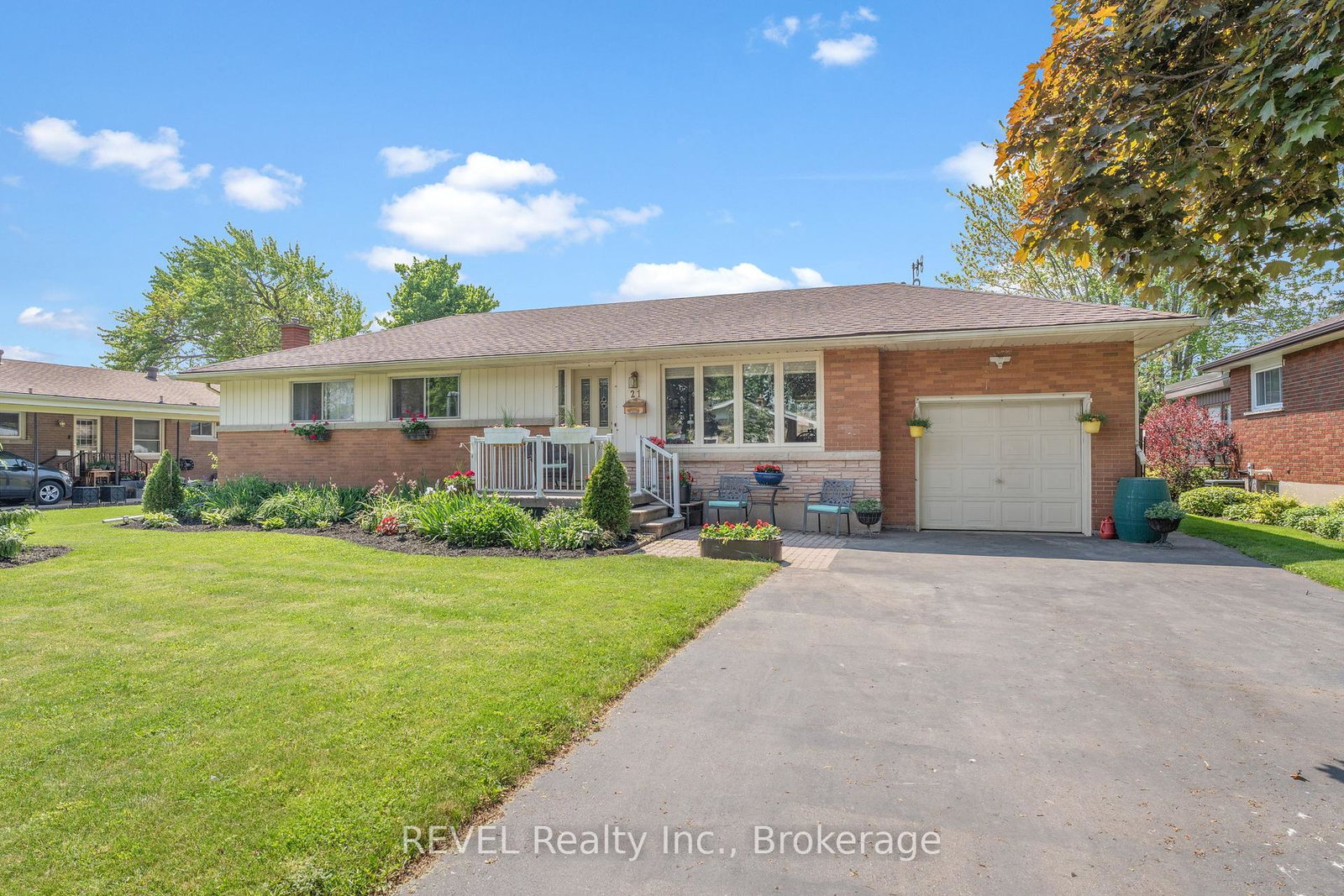 21-westmount-crescent-welland-ontario-x12161450