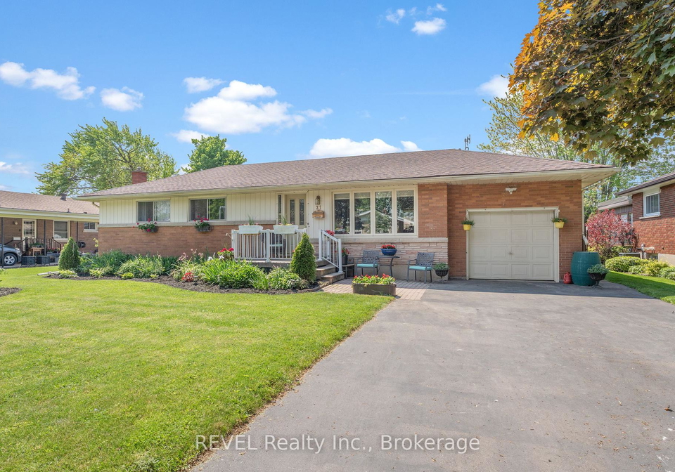 21-westmount-crescent-welland-ontario-x12161450