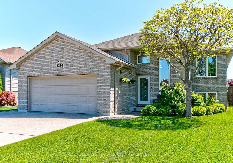 1391-crosswinds-drive-lakeshore-ontario-x12161488