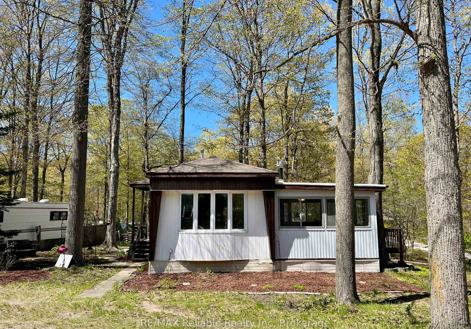 33900-sugarbush-road-bluewater-ontario-x12161685