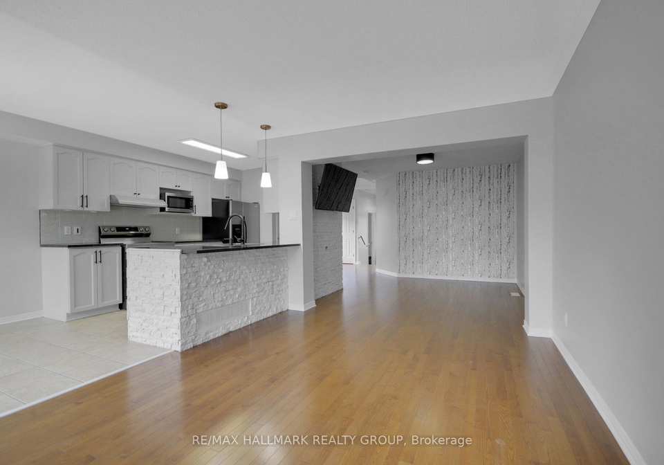 174-gatespark-private-kanata-ontario-x12162136