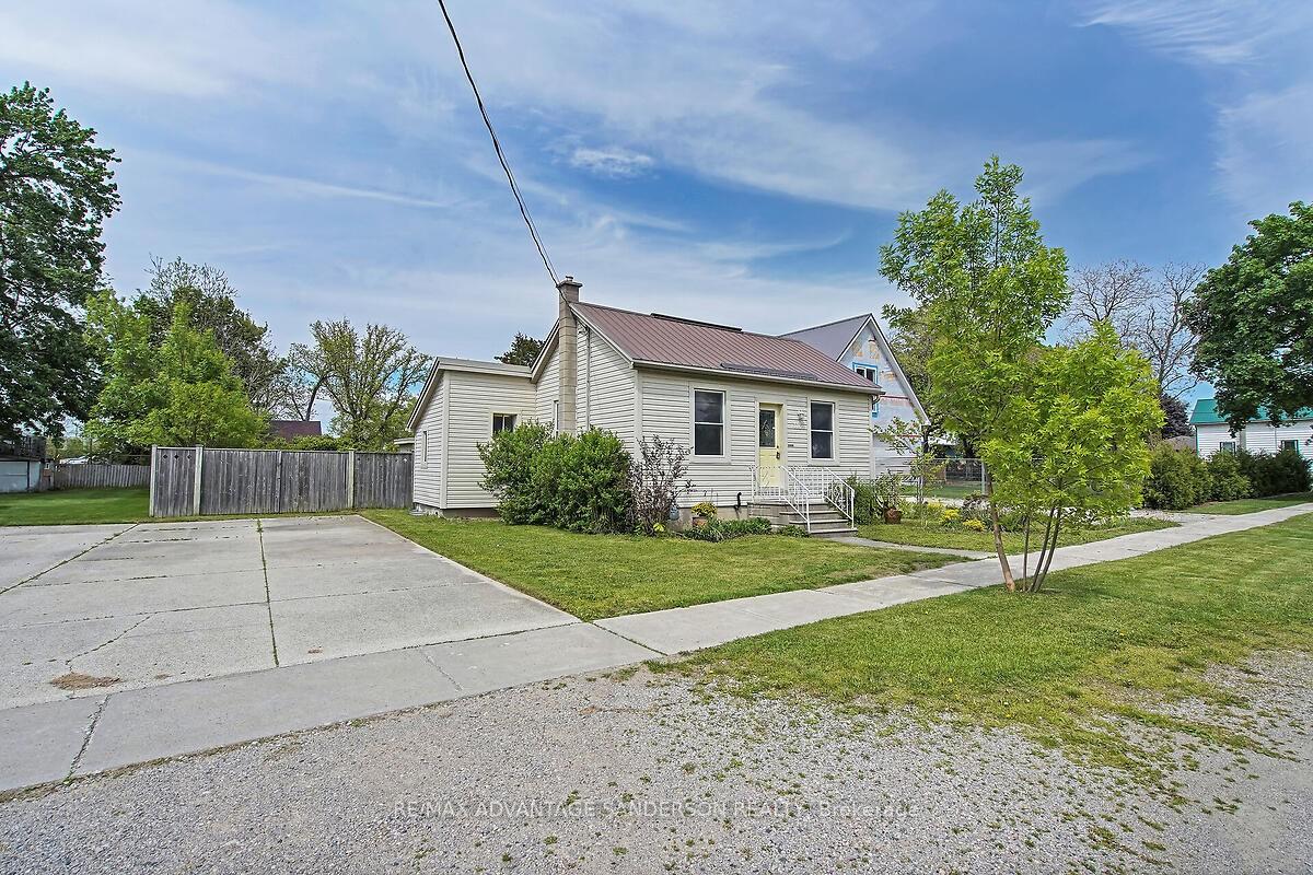 116-george-street-north-middlesex-ontario-x12162341