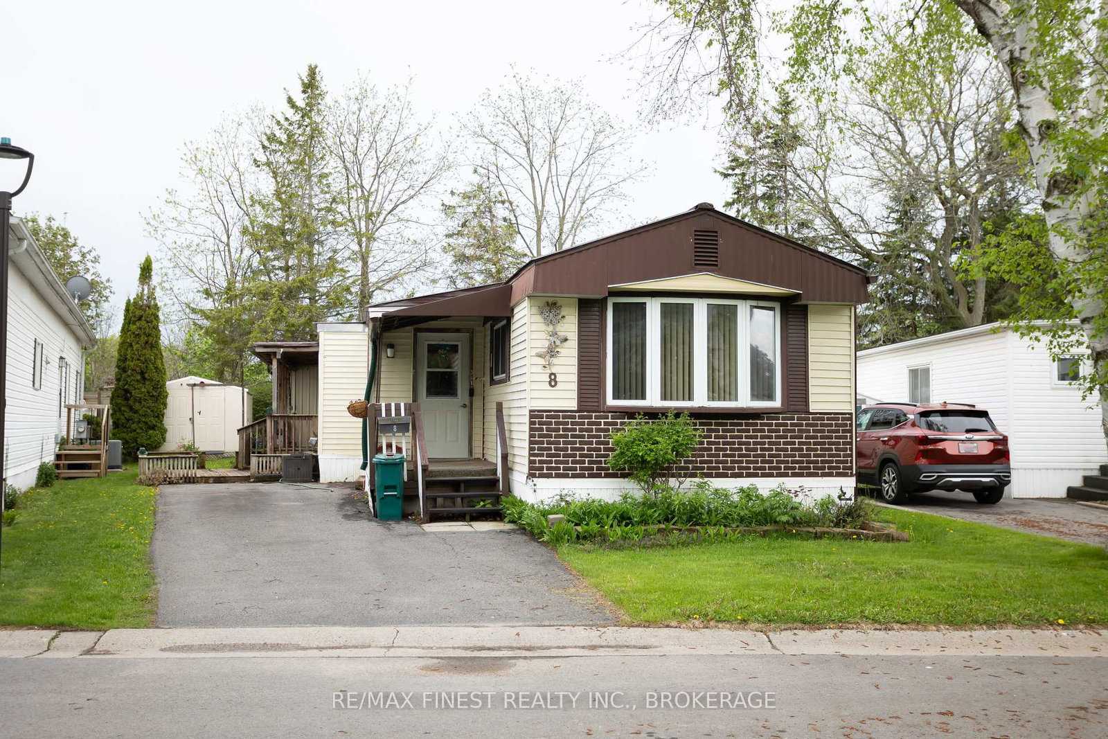 8-abby-glenn-drive-kingston-ontario-x12162400