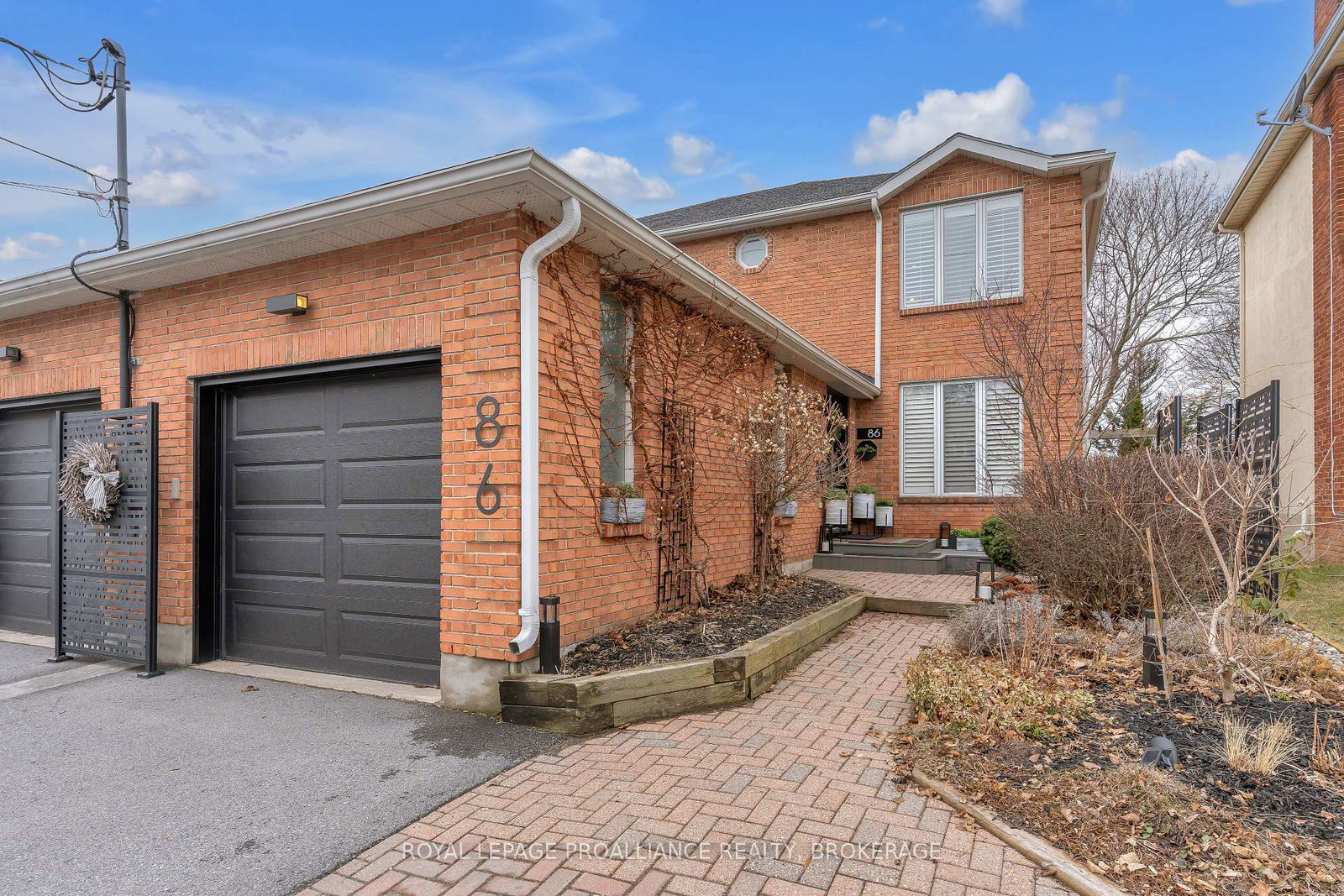 86-centre-street-kingston-ontario-x12162520