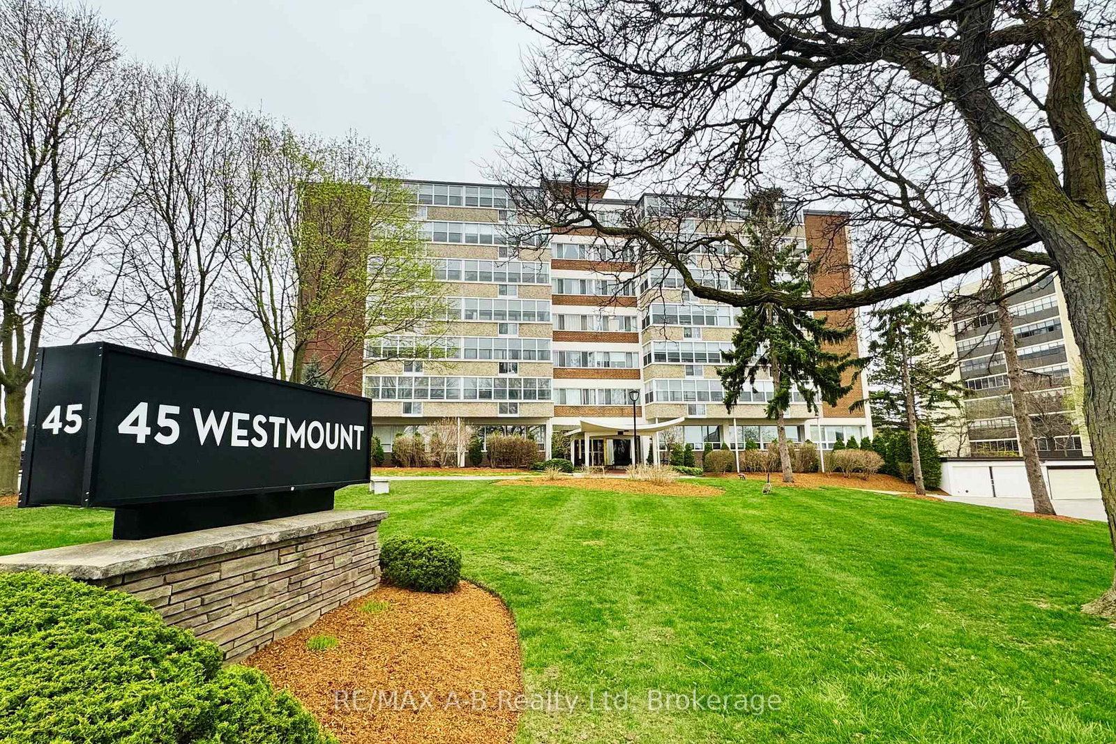 45-westmount-road-n-waterloo-ontario-x12162599