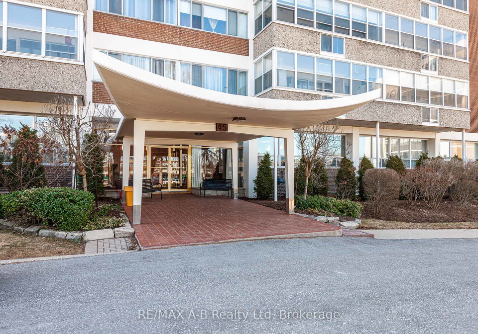 45-westmount-road-n-waterloo-ontario-x12162599