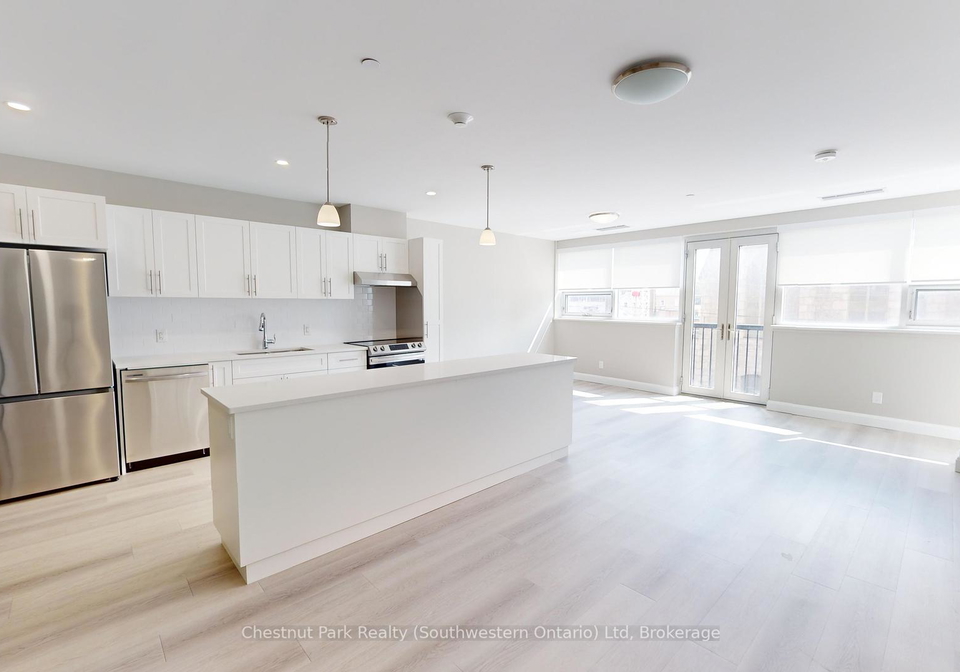 2-quebec-street-guelph-ontario-x12162737