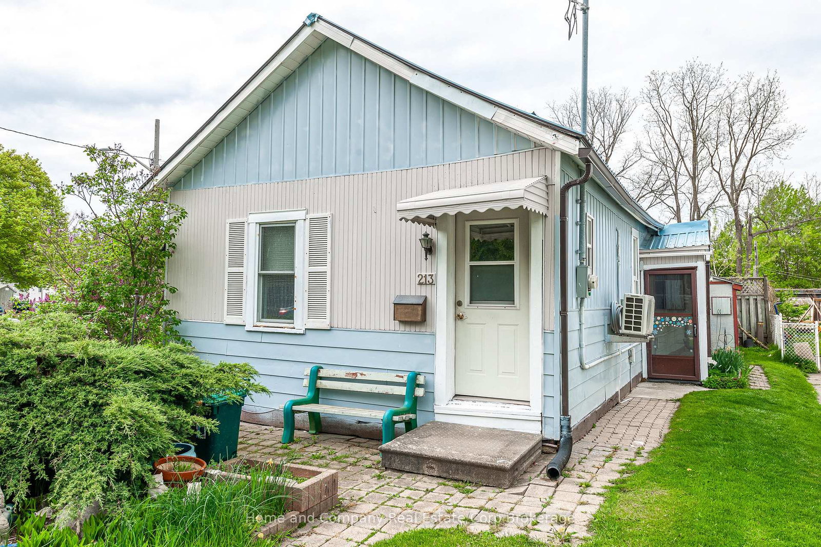 213-west-gore-street-stratford-ontario-x12163095